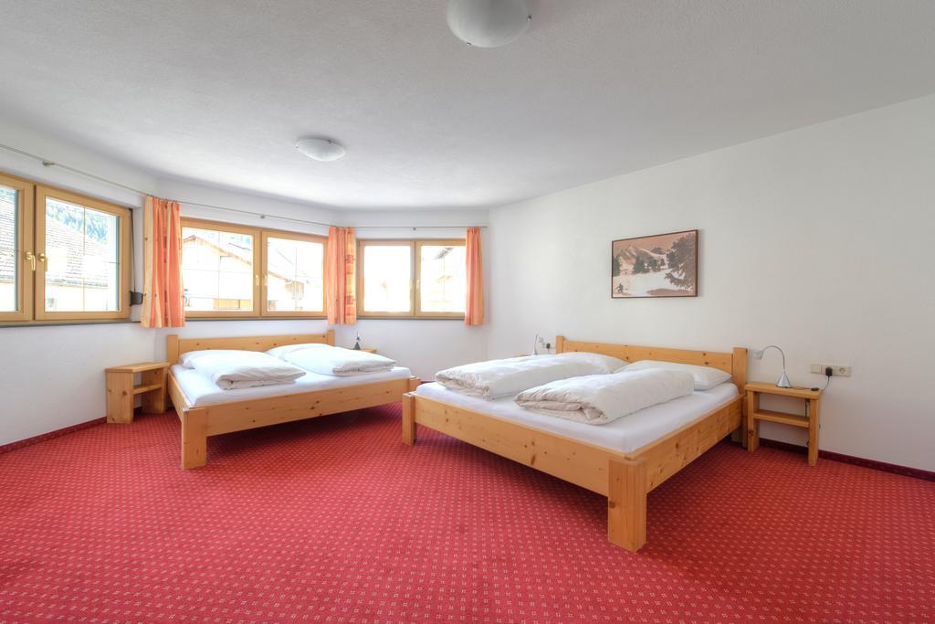 Appartement Strolz Schnann Room photo